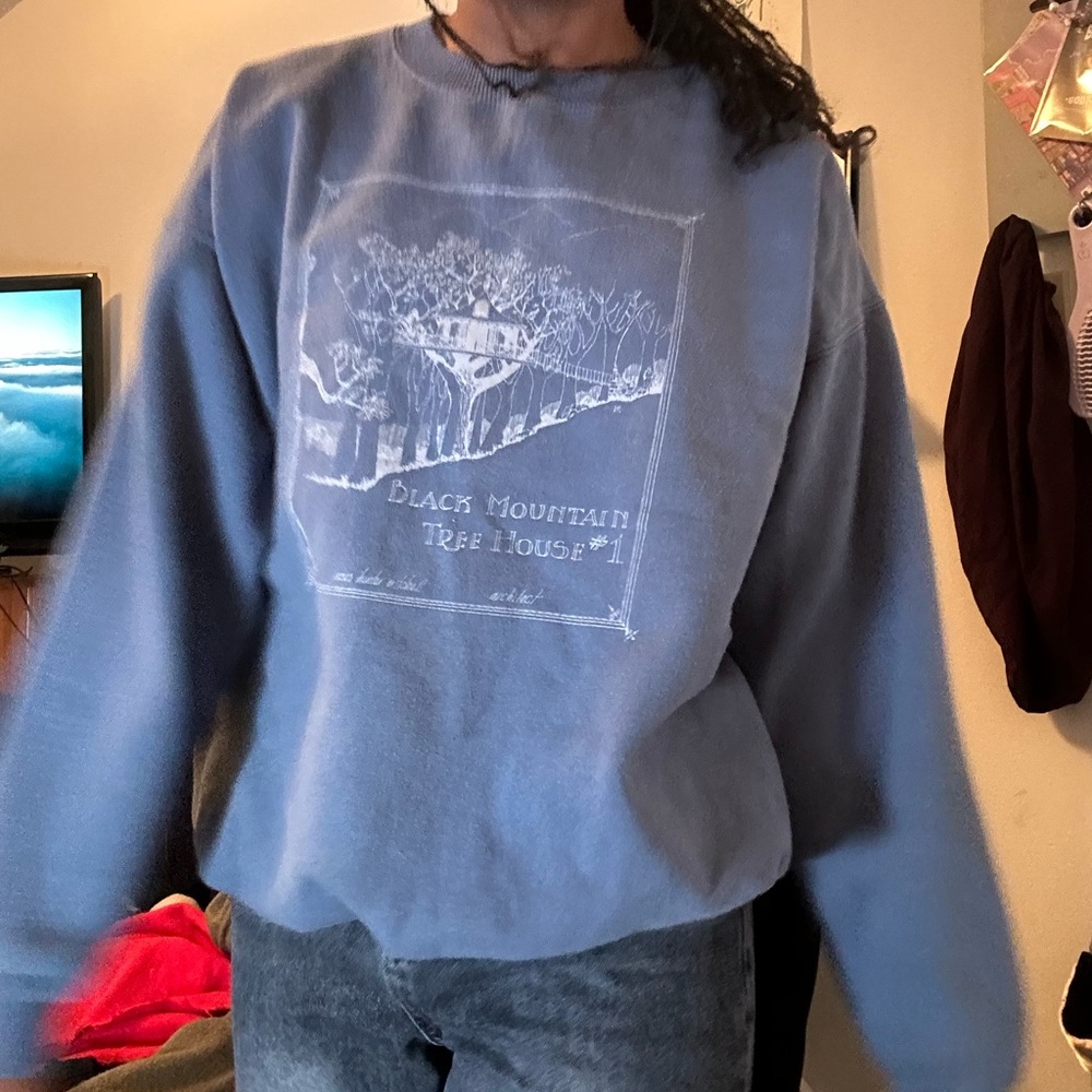 Active USA Light Blue Crewneck Sweater